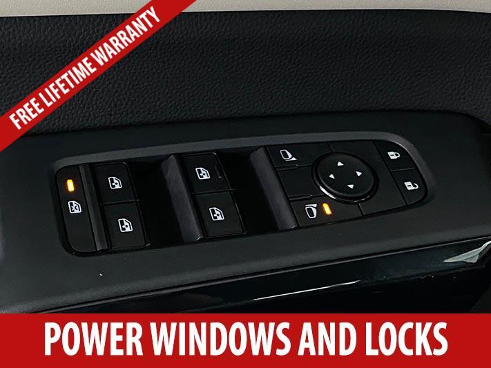 new 2025 Nissan Pathfinder car, priced at $36,075