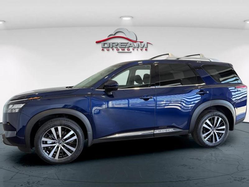 new 2025 Nissan Pathfinder car, priced at $44,779