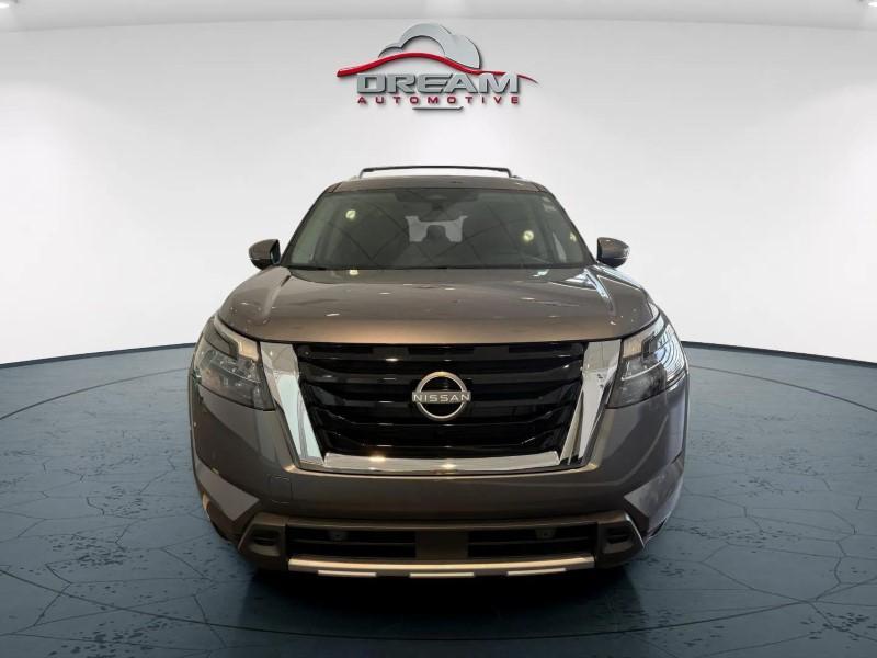 new 2025 Nissan Pathfinder car, priced at $43,429