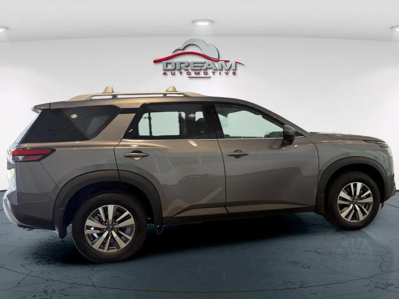 new 2025 Nissan Pathfinder car, priced at $43,429