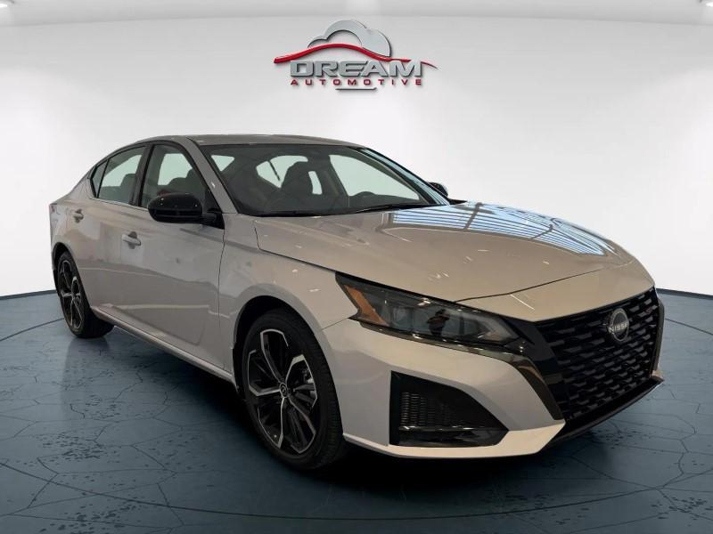 new 2025 Nissan Altima car, priced at $31,405