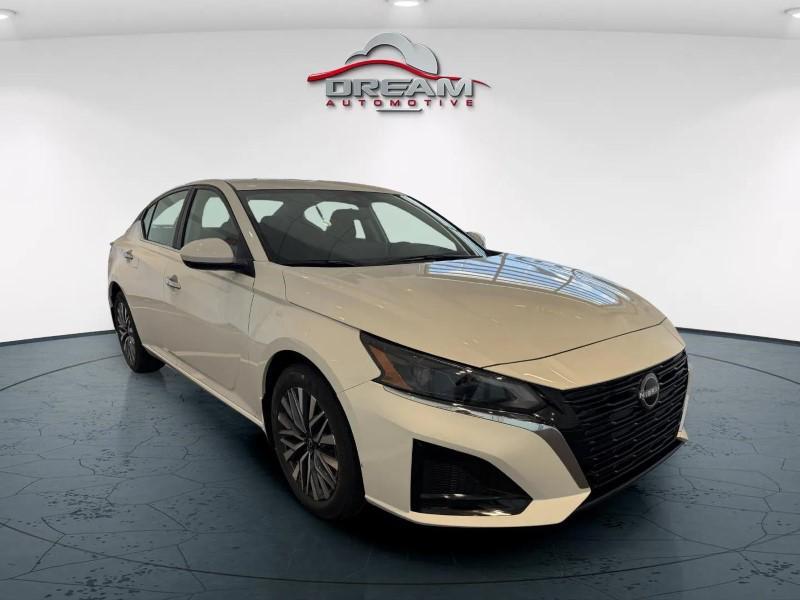 new 2025 Nissan Altima car, priced at $29,475