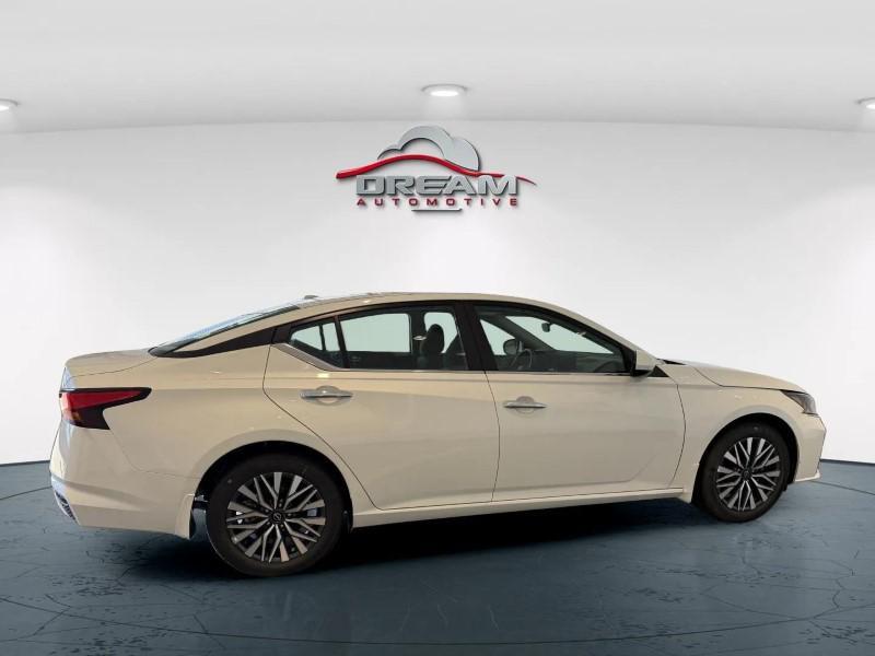 new 2025 Nissan Altima car, priced at $29,475