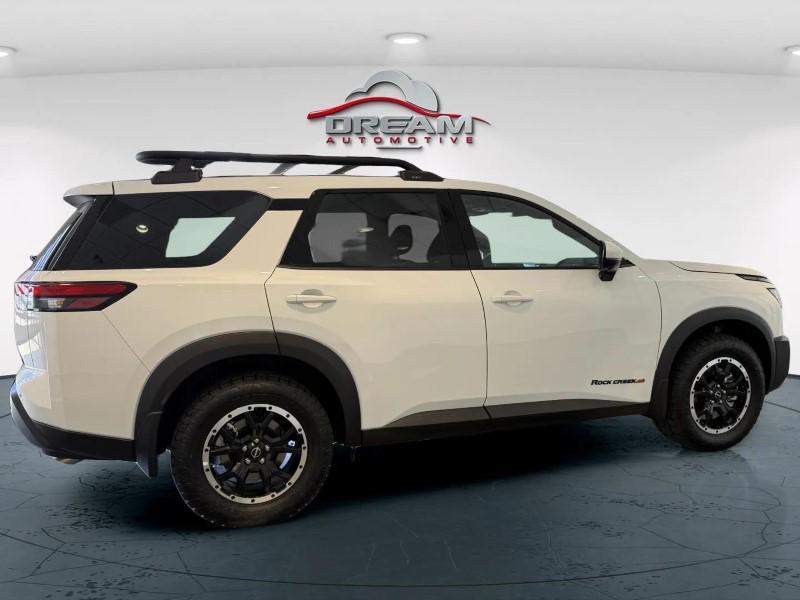 new 2025 Nissan Pathfinder car, priced at $43,189