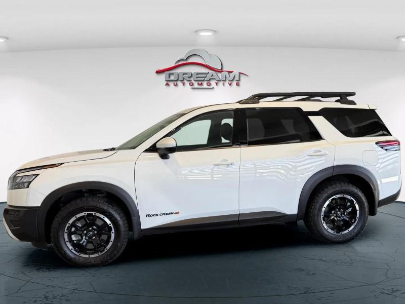 new 2025 Nissan Pathfinder car, priced at $43,189