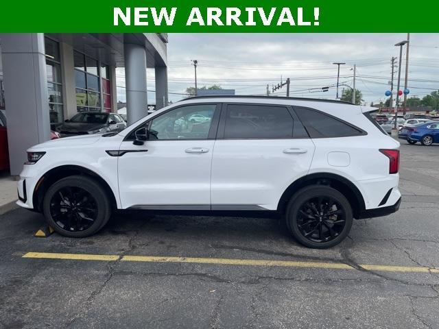 used 2021 Kia Sorento car, priced at $30,918