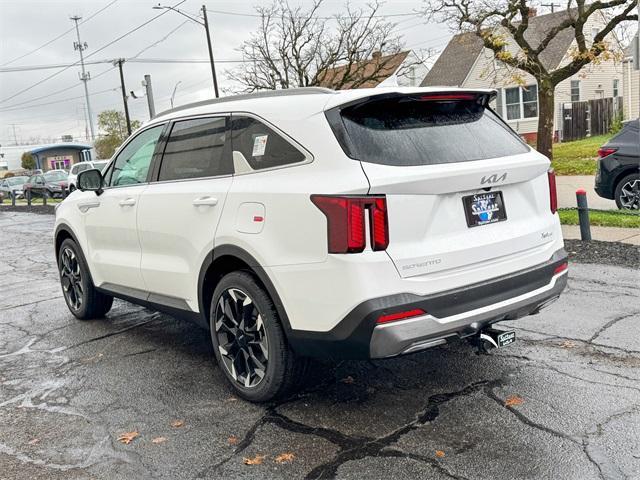 new 2025 Kia Sorento car, priced at $44,005