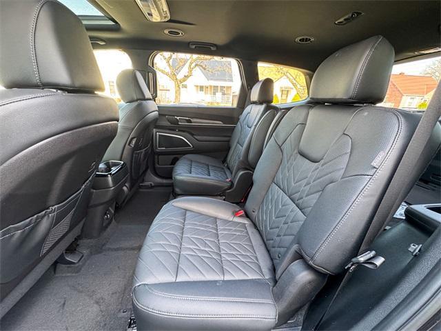 new 2025 Kia Telluride car, priced at $47,700