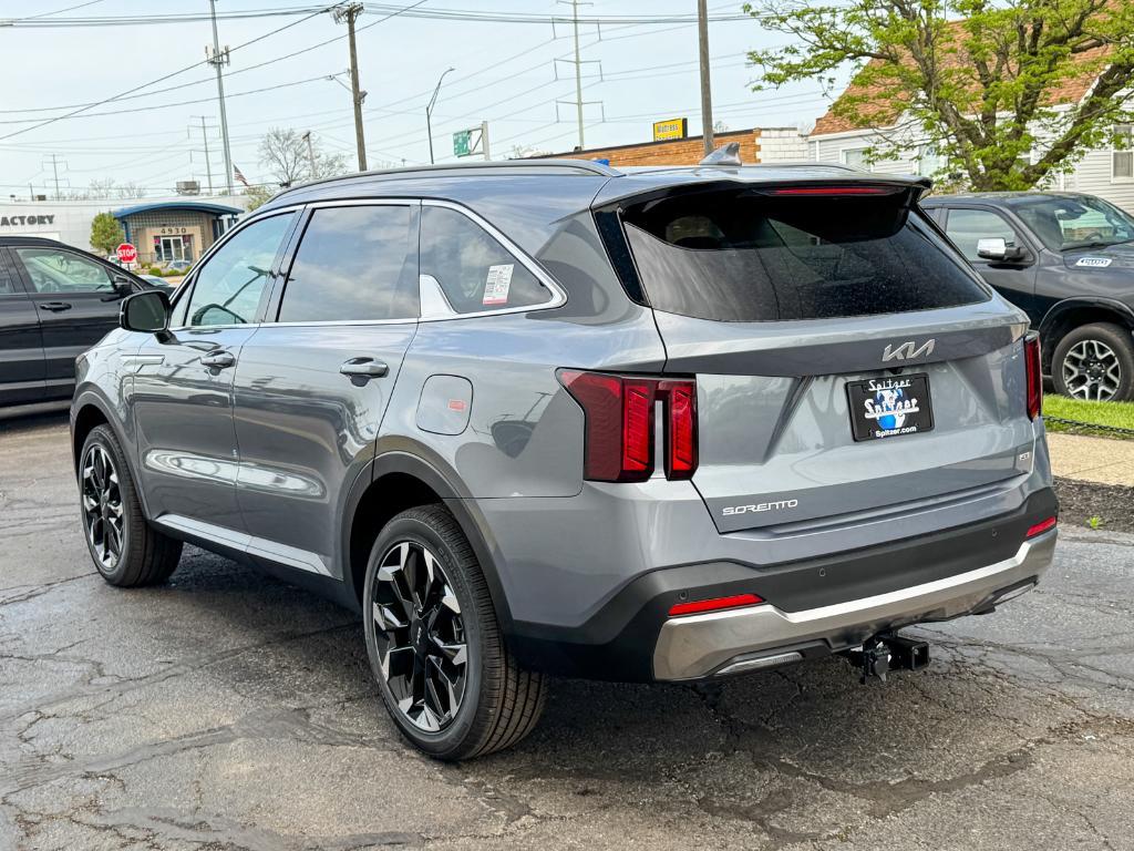 new 2025 Kia Sorento car, priced at $40,750