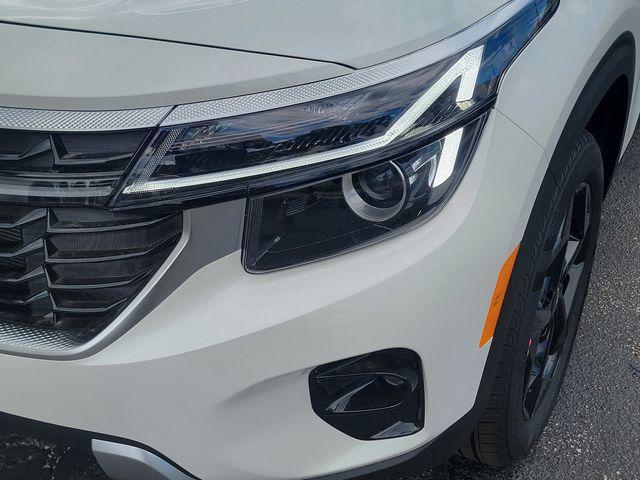 new 2026 Kia Seltos car, priced at $30,202