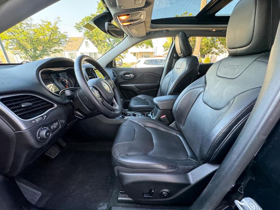 used 2019 Jeep Cherokee car, priced at $20,122