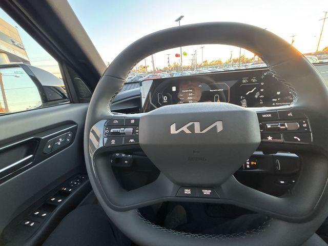 new 2026 Kia EV9 car, priced at $61,748