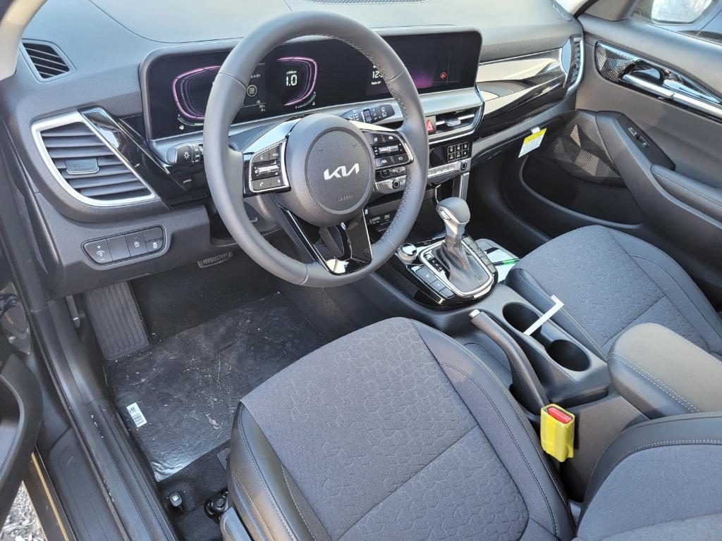 new 2026 Kia Seltos car, priced at $27,458