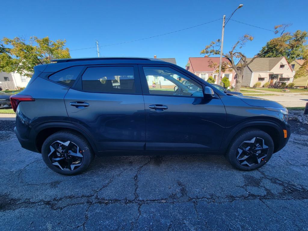 new 2026 Kia Seltos car, priced at $27,458