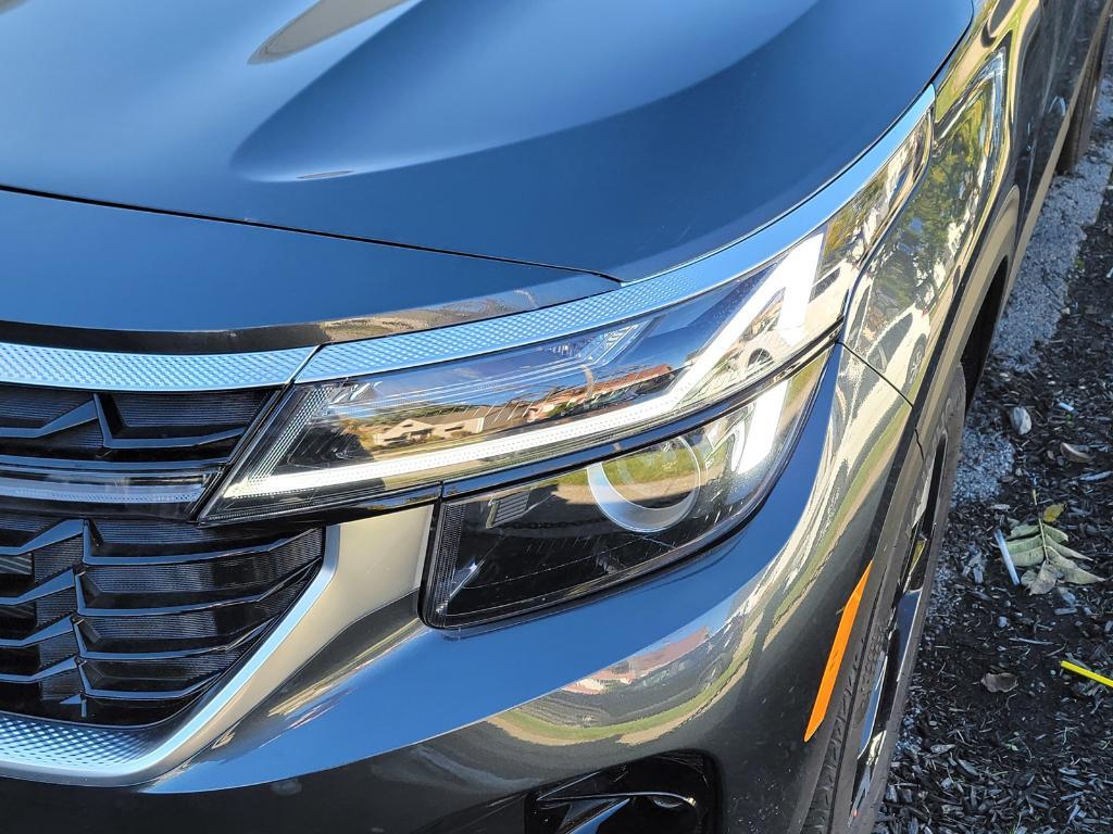 new 2026 Kia Seltos car, priced at $27,458