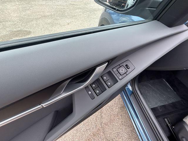 new 2026 Kia Niro car, priced at $33,330