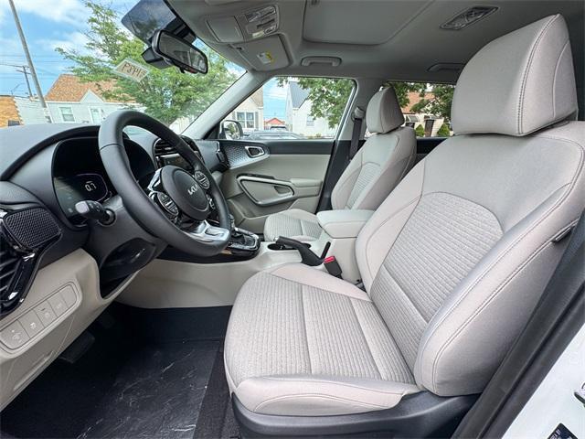 new 2025 Kia Soul car, priced at $25,400
