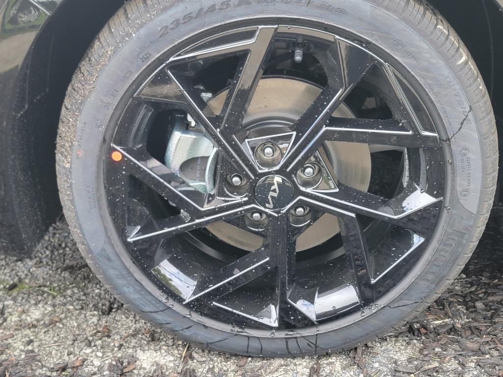 new 2026 Kia K5 car, priced at $30,561