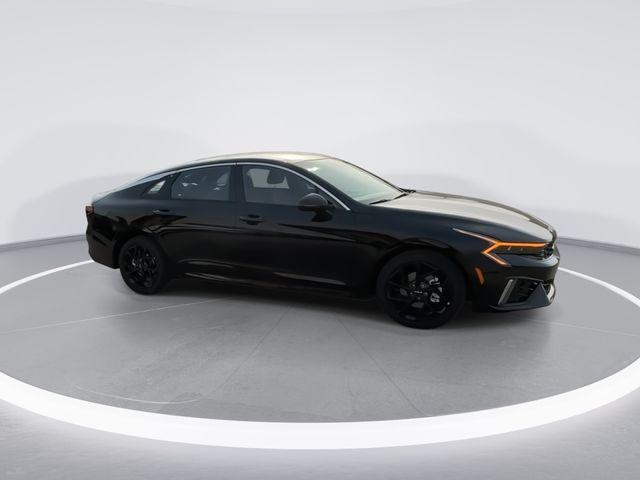 new 2026 Kia K5 car, priced at $30,561