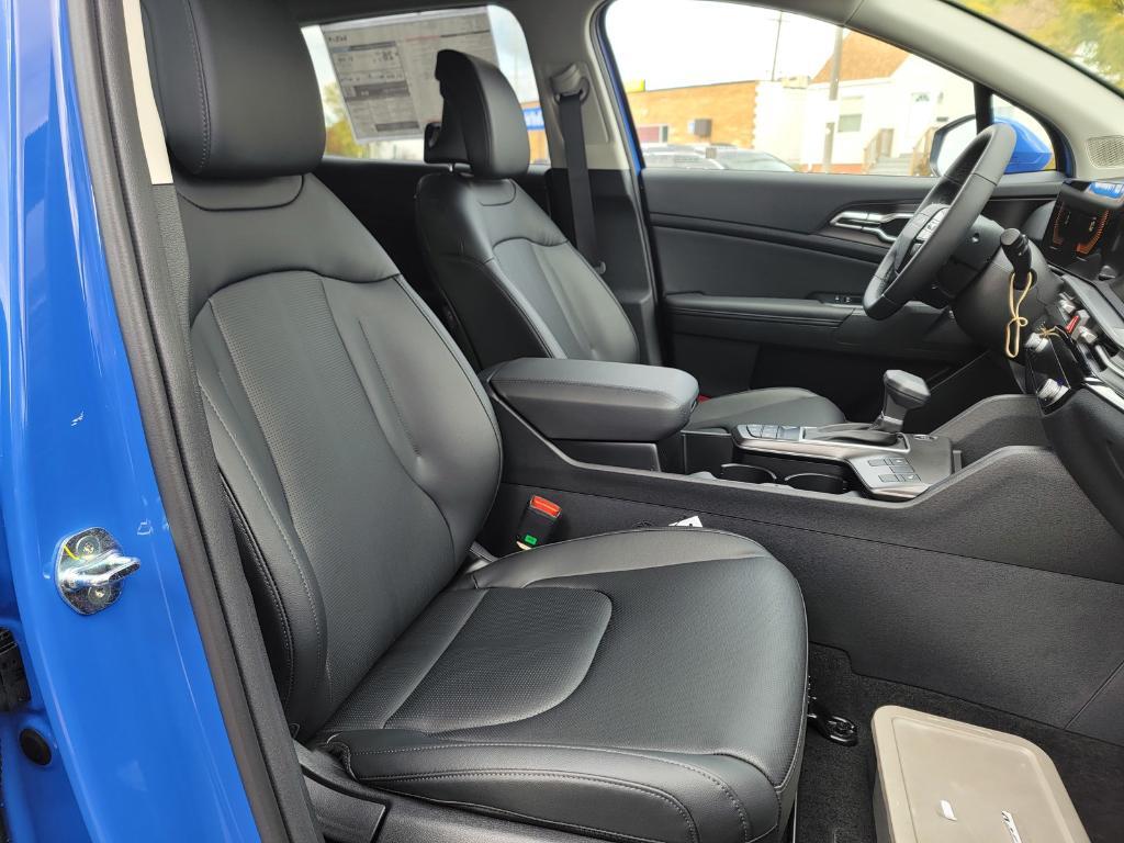 new 2026 Kia Sportage car, priced at $33,350