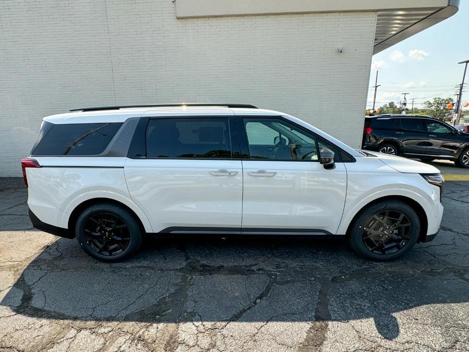 new 2025 Kia Carnival car, priced at $49,820