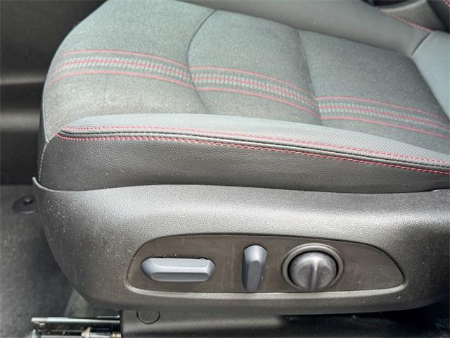 used 2022 Chevrolet Equinox car, priced at $24,361