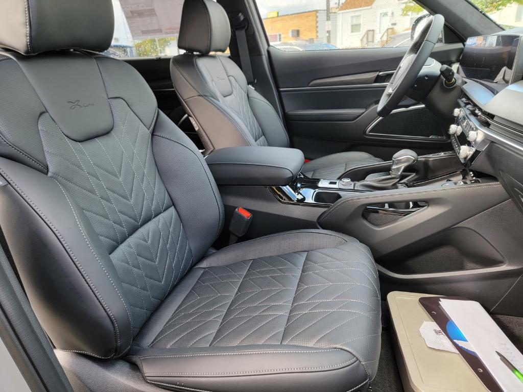 new 2025 Kia Telluride car, priced at $52,099