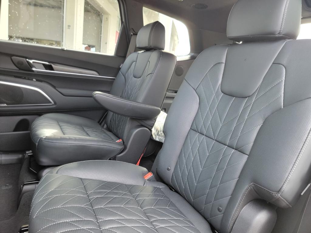 new 2025 Kia Telluride car, priced at $52,099