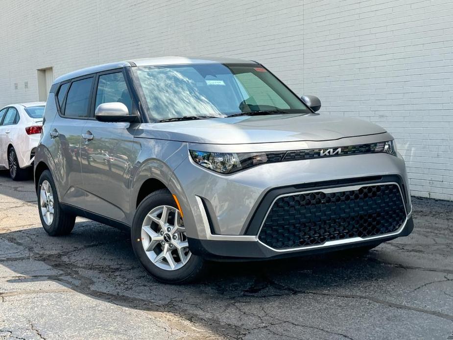 new 2025 Kia Soul car, priced at $22,470