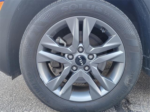 used 2023 Kia Seltos car, priced at $20,906