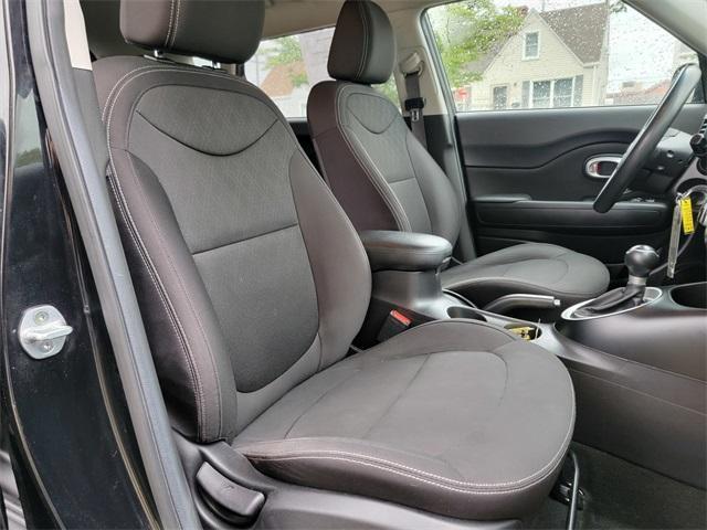 used 2016 Kia Soul car, priced at $9,998