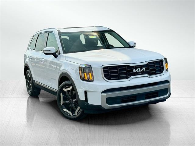 used 2024 Kia Telluride car, priced at $40,270