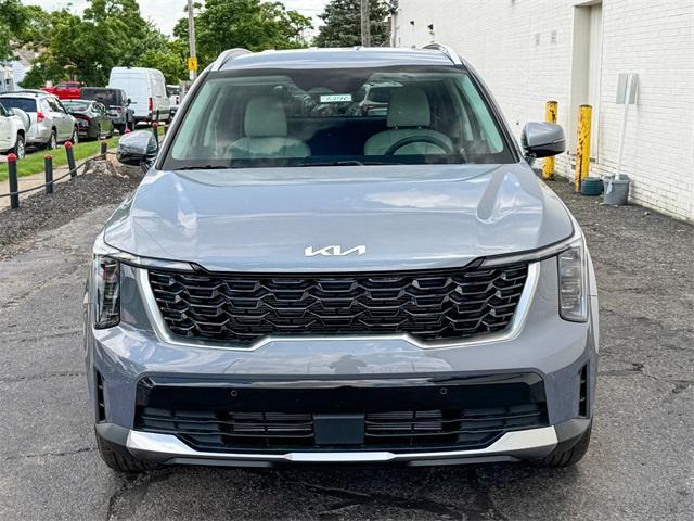 new 2025 Kia Sorento car, priced at $37,060