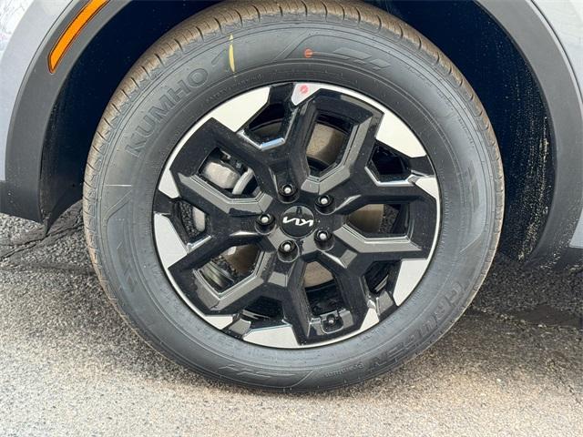 new 2025 Kia Sorento car, priced at $37,060