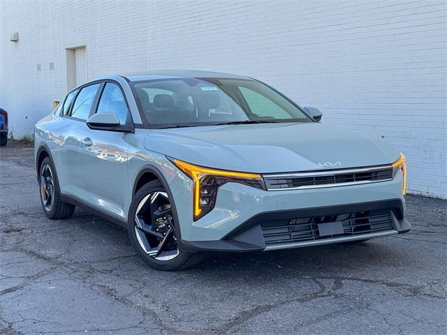 new 2025 Kia K4 car, priced at $24,645