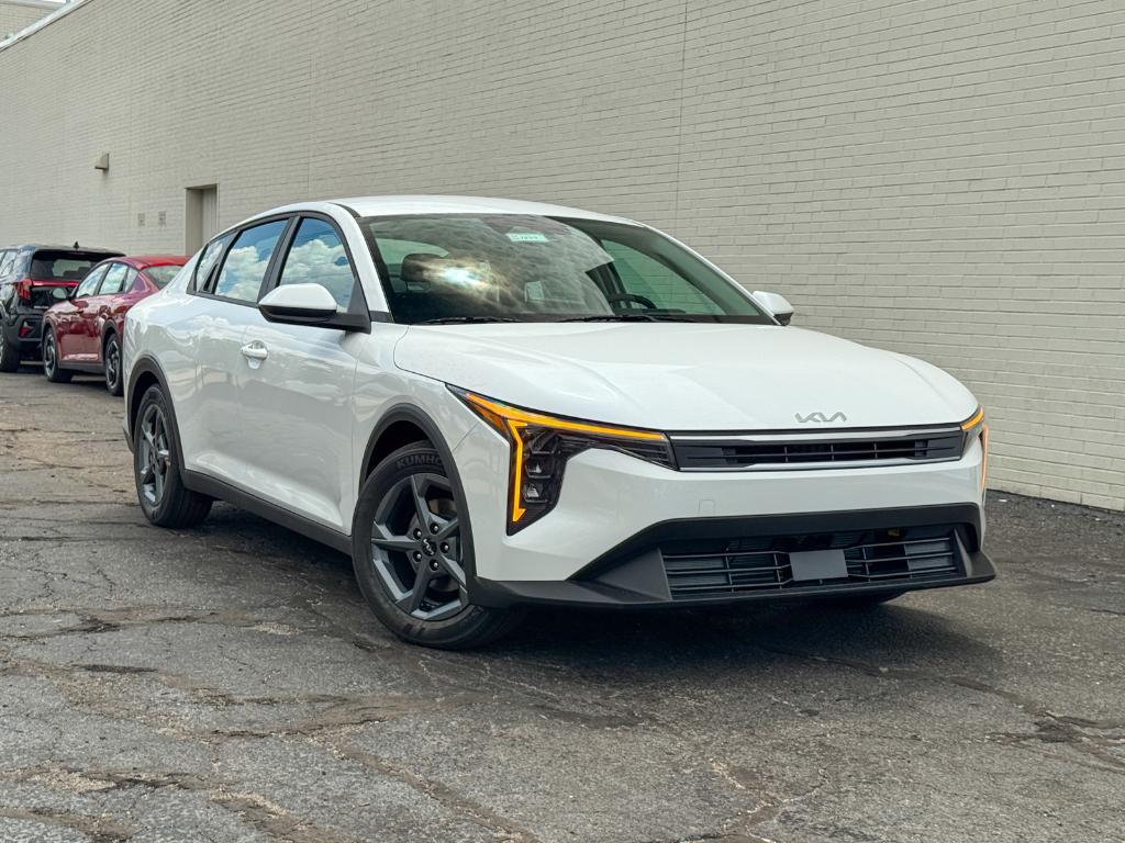new 2025 Kia K4 car, priced at $24,060