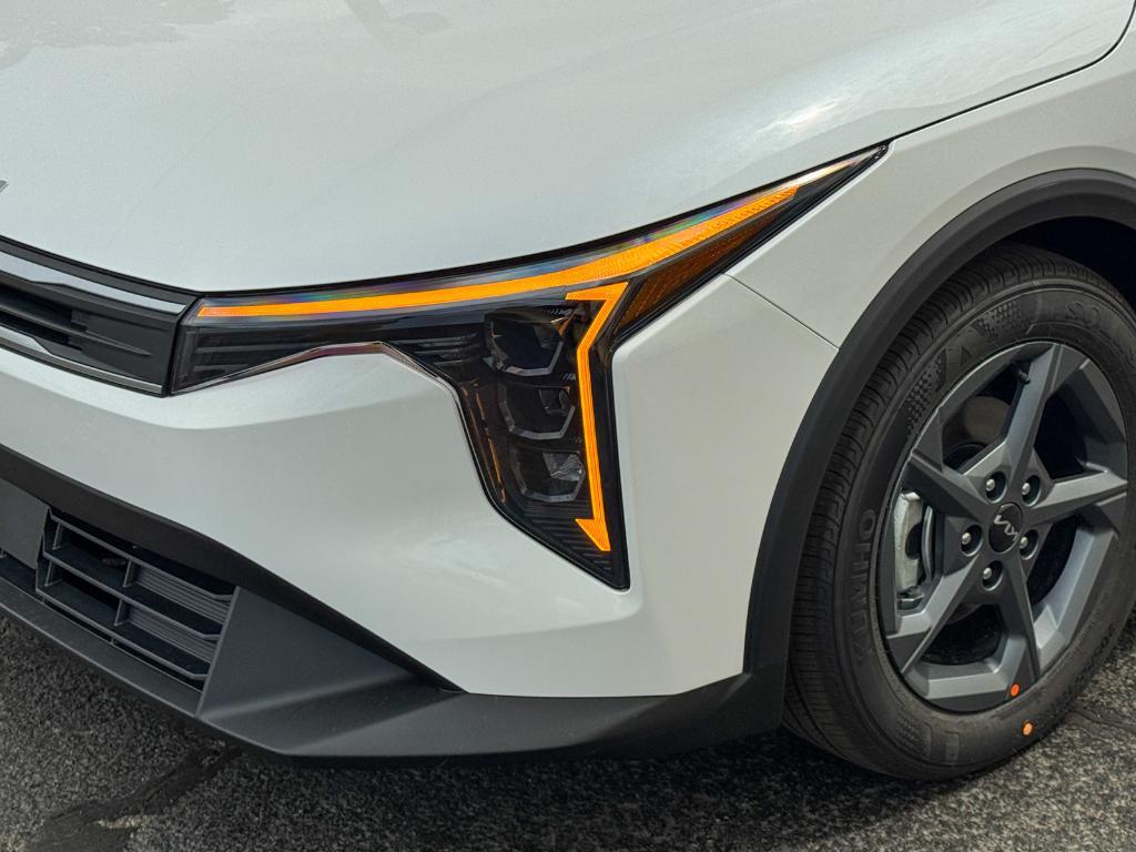 new 2025 Kia K4 car, priced at $24,060