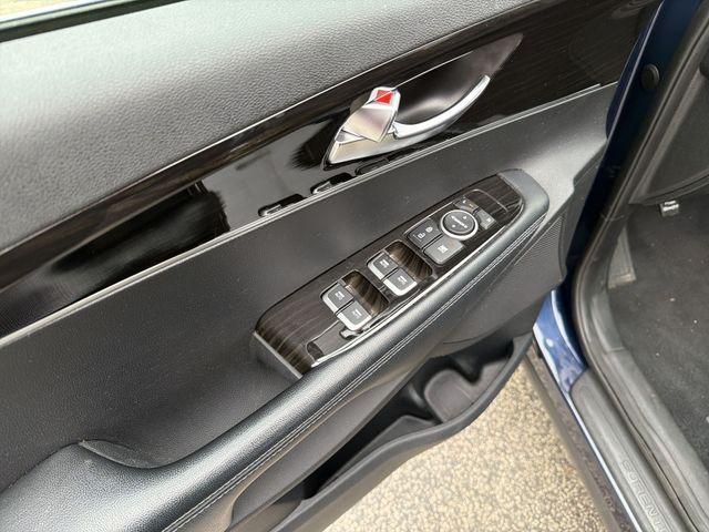 used 2019 Kia Sorento car, priced at $15,404