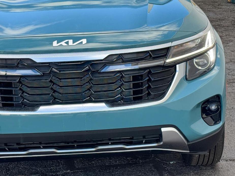 new 2025 Kia Seltos car, priced at $30,155