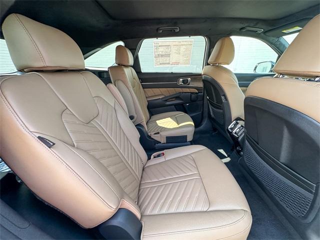 new 2025 Kia Sorento car, priced at $43,980