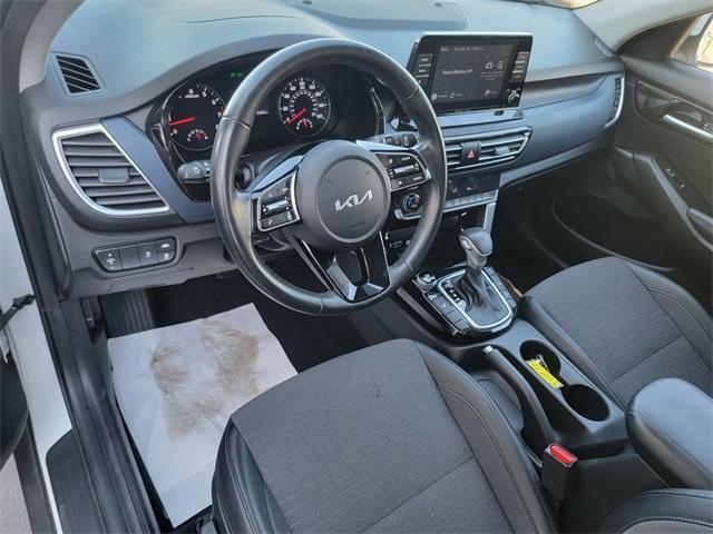 used 2023 Kia Seltos car, priced at $21,095