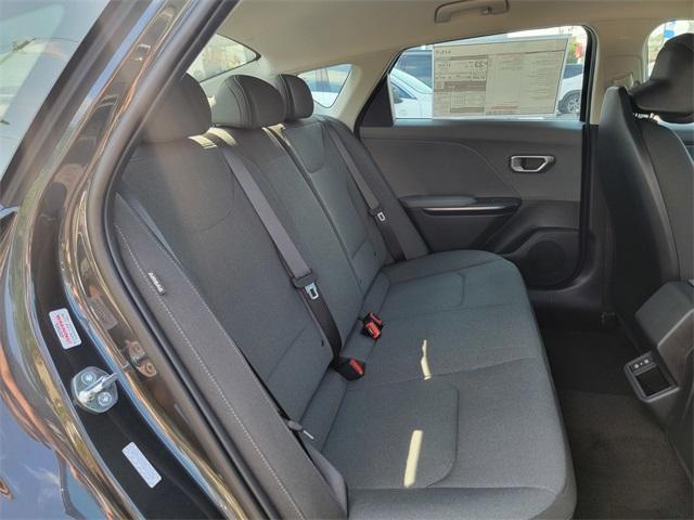 new 2025 Kia K4 car, priced at $24,060