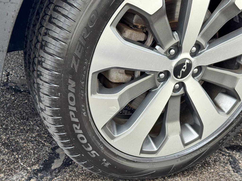 used 2022 Kia Telluride car, priced at $31,892
