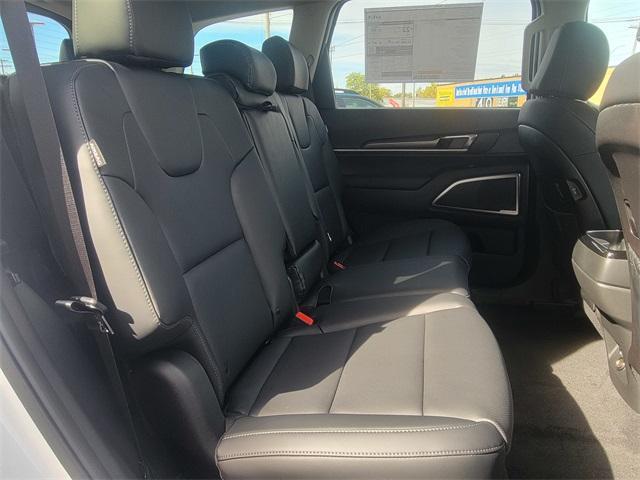 new 2025 Kia Telluride car, priced at $37,852