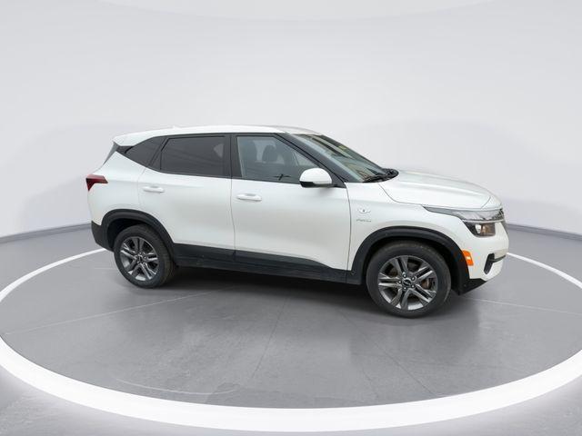 used 2023 Kia Seltos car, priced at $19,521