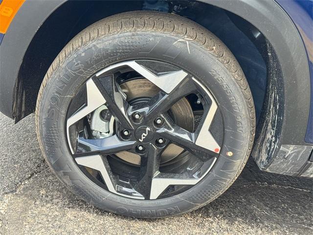 new 2025 Kia Seltos car, priced at $28,725