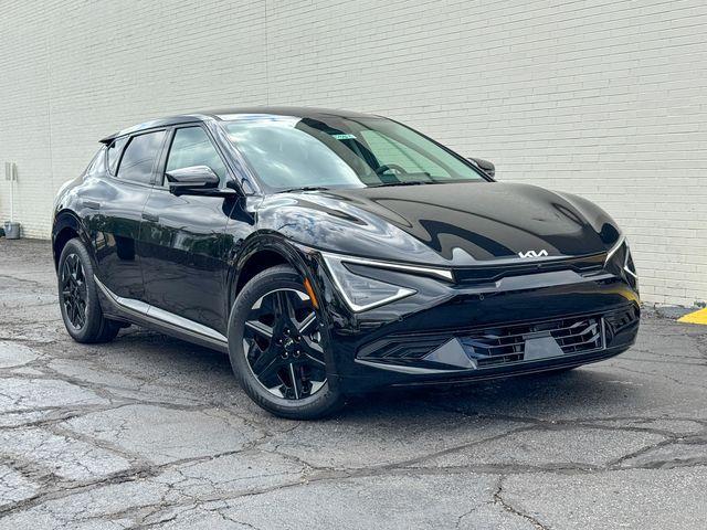 new 2025 Kia EV6 car, priced at $45,591