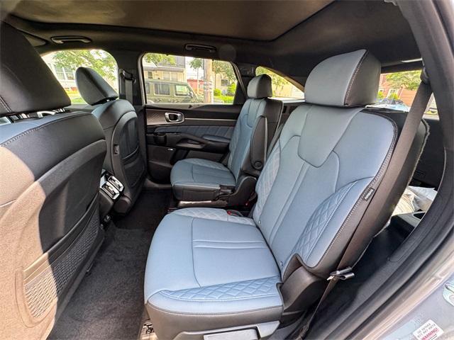new 2025 Kia Sorento Hybrid car, priced at $46,900