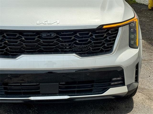 new 2025 Kia Sorento Hybrid car, priced at $46,114