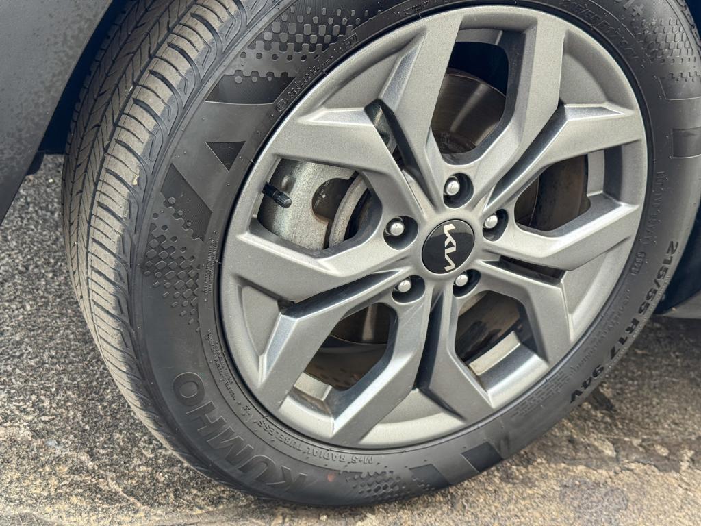 used 2024 Kia Seltos car, priced at $22,815
